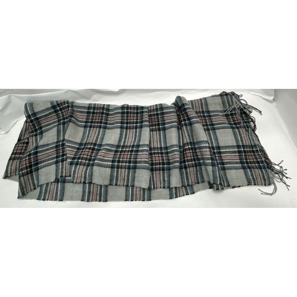 PINK by VICTORIA'S SECRET Plaid Throw Blanket Gray 27" x 88"‎ NWOT - Picture 7 of 7